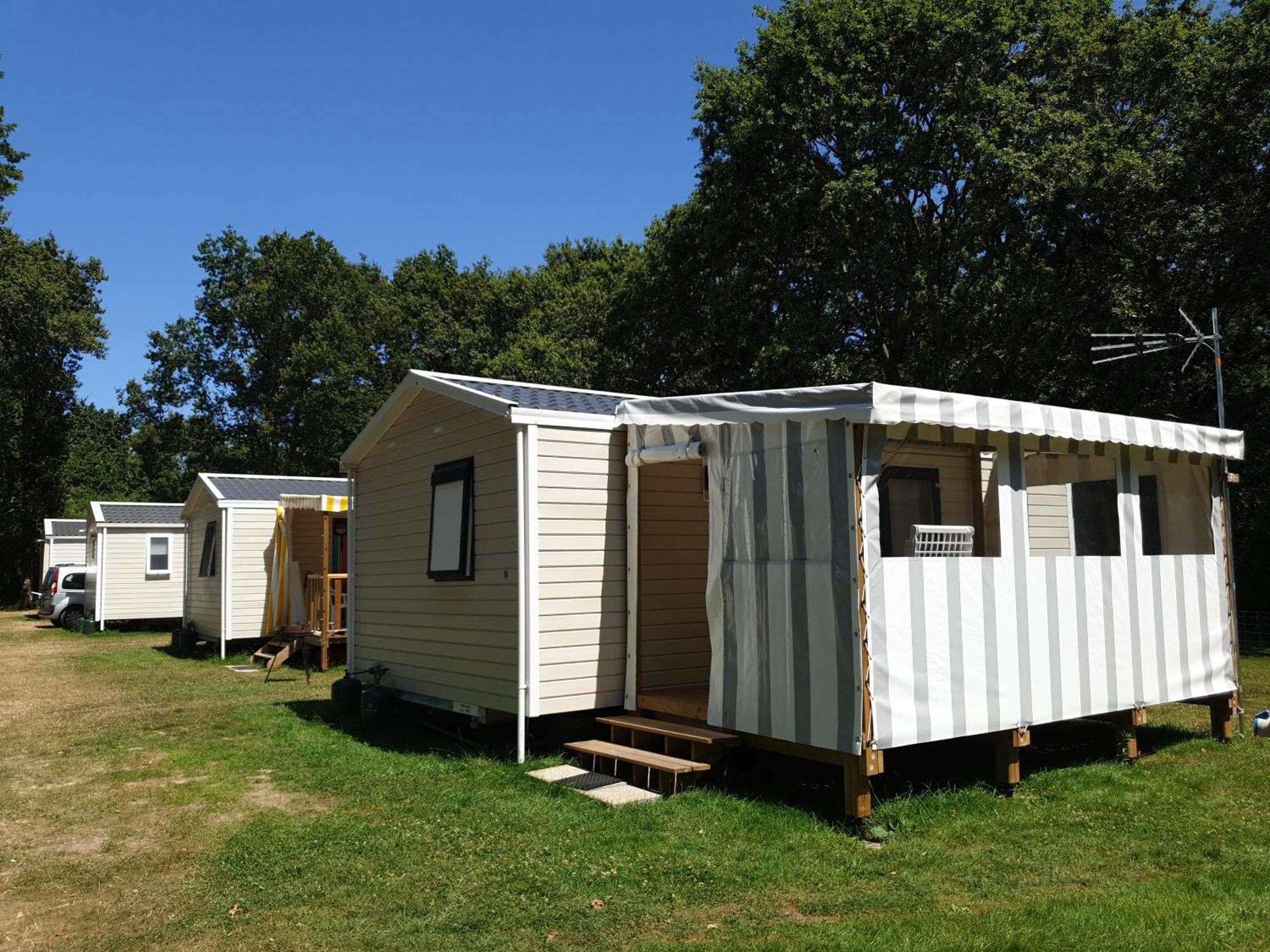 Camping De Brouel Ambon Exterior photo