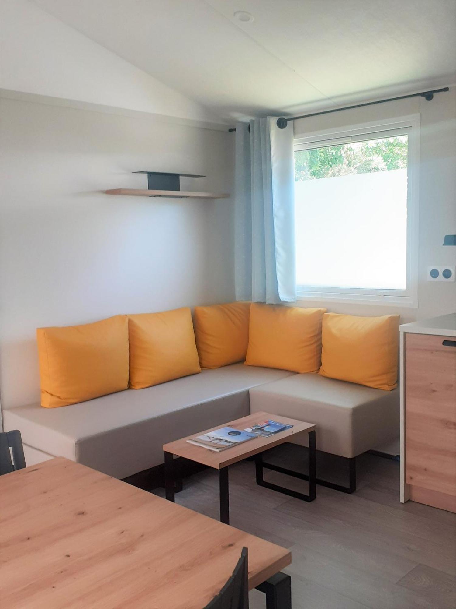 Camping De Brouel Ambon Exterior photo