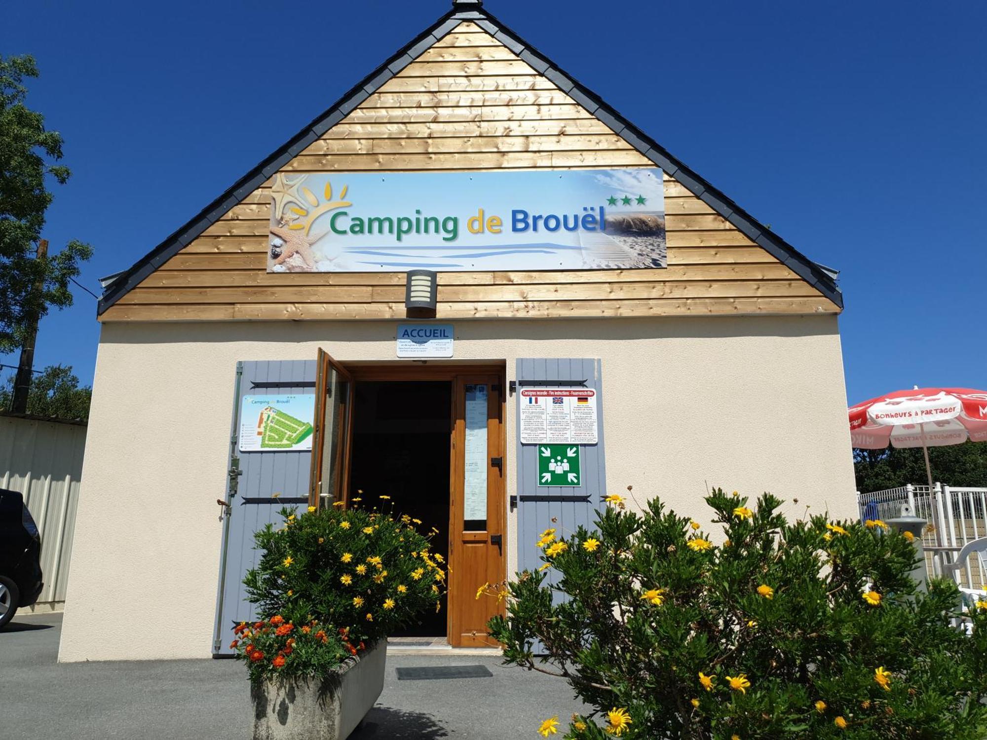 Camping De Brouel Ambon Exterior photo